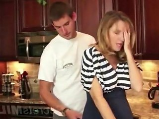 XHamster Amazing Milf Successfully Seduces Younger Man